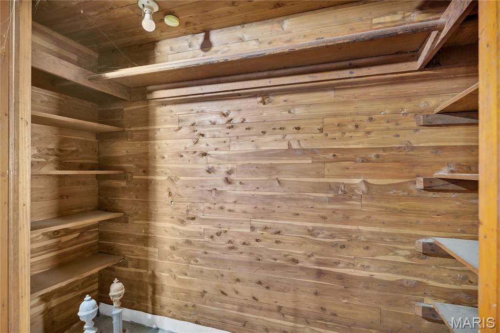 4163 Walsh Street Property Photo 20