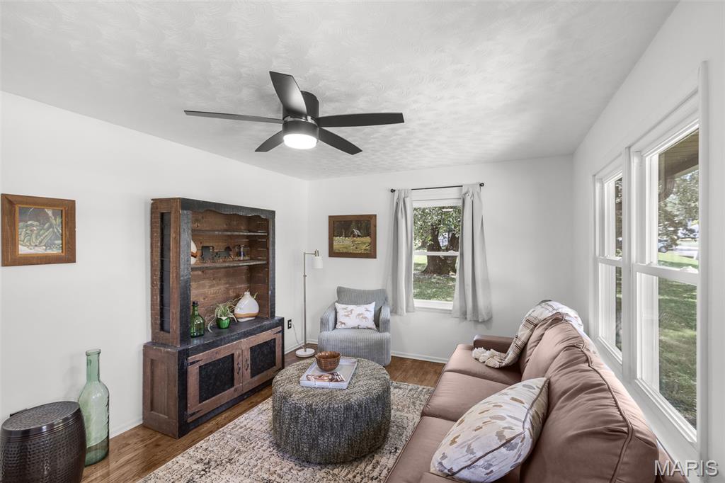 610 Broadway Street Property Photo 4