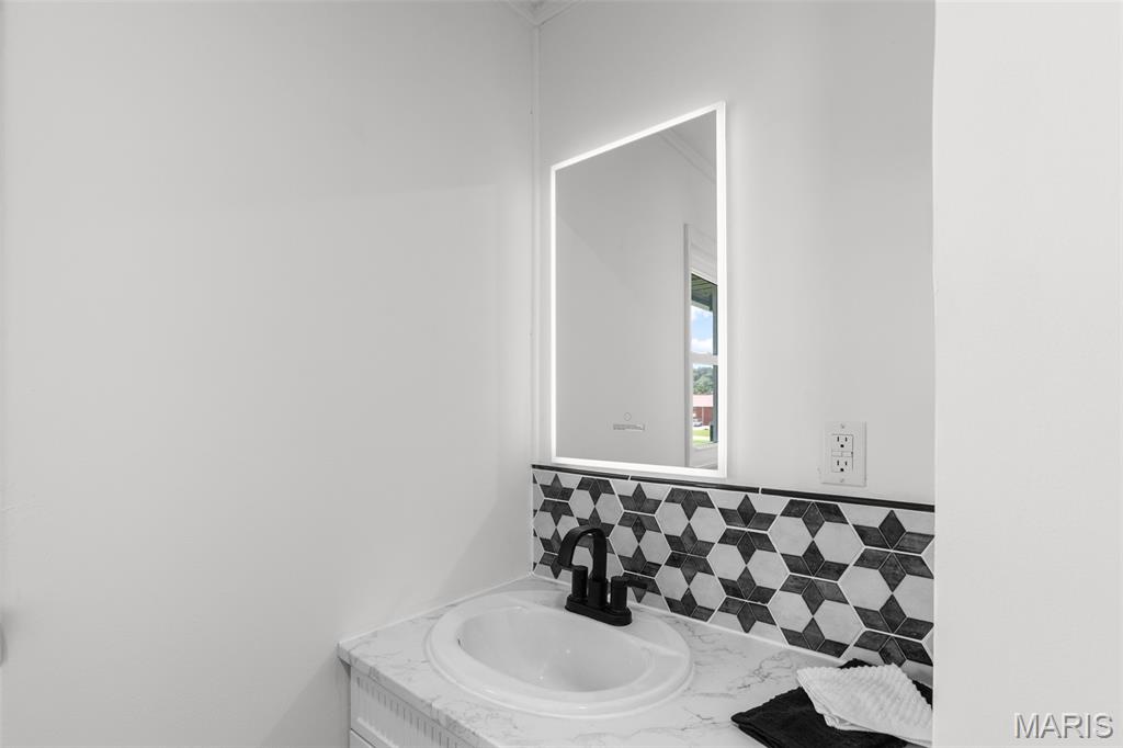 610 Broadway Street Property Photo 10