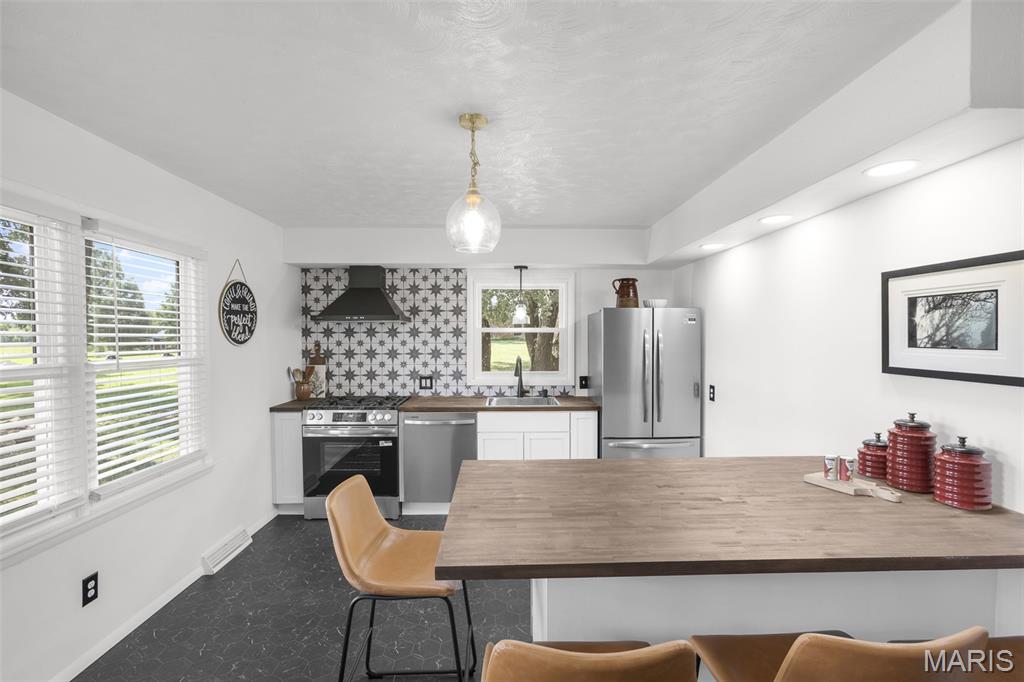 610 Broadway Street Property Photo 12