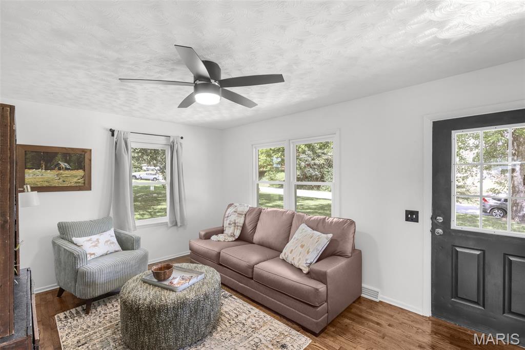 610 Broadway Street Property Photo 14