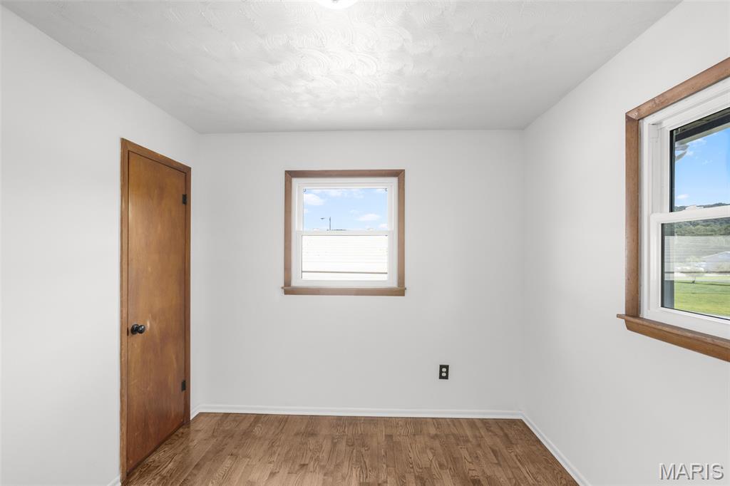 610 Broadway Street Property Photo 16