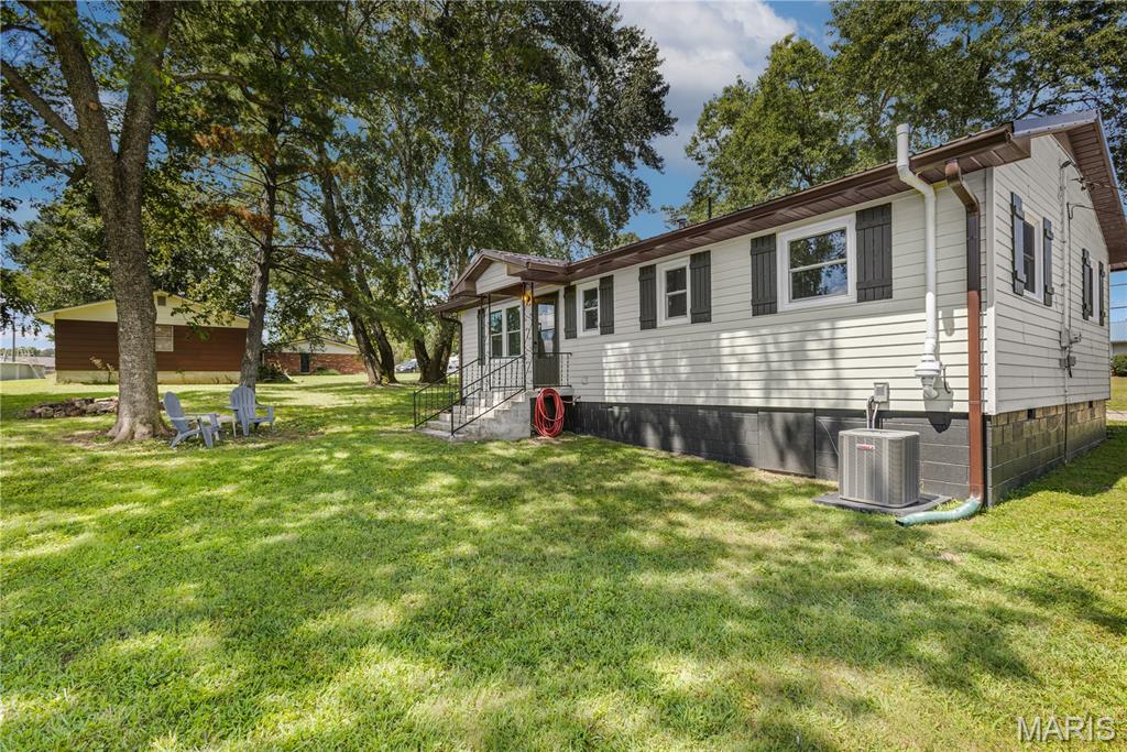 610 Broadway Street Property Photo 22