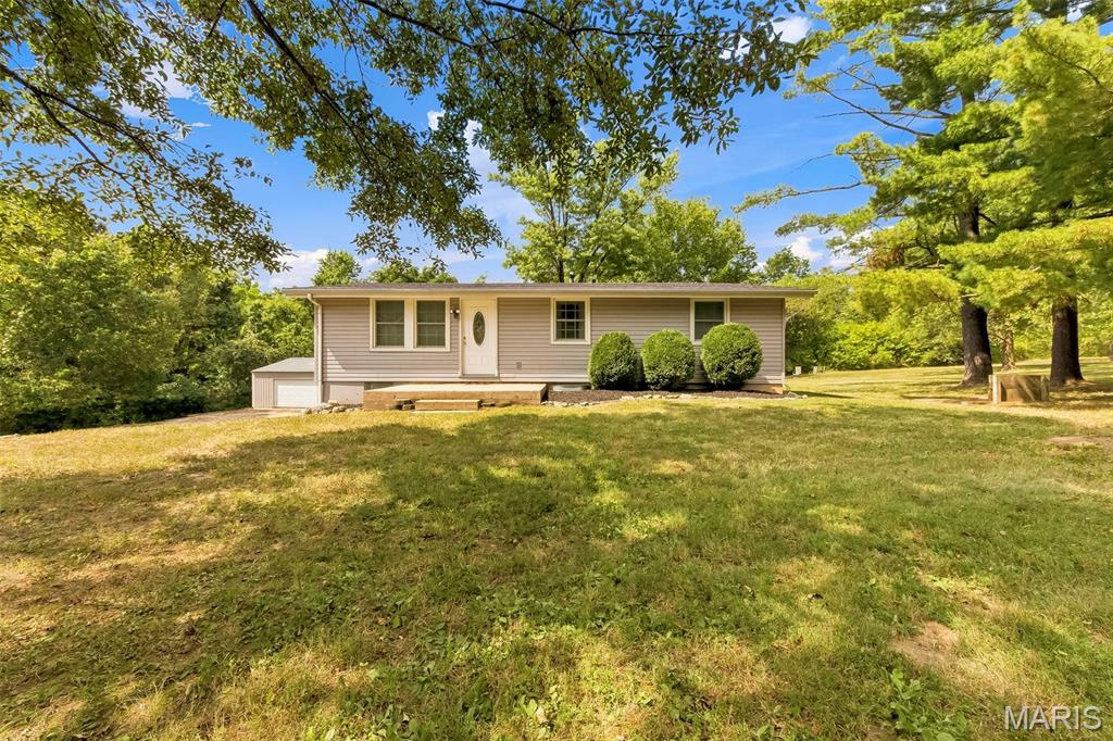 419 N Lindsey Road Property Photo 1