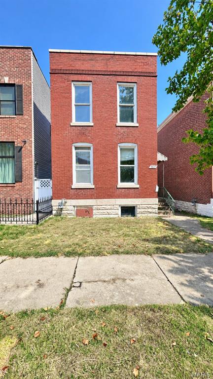 5647 Reber Place Property Photo 1