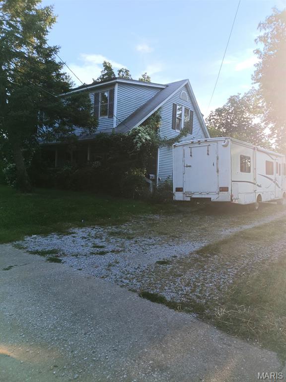 629 Royal Heights Road Property Photo 1