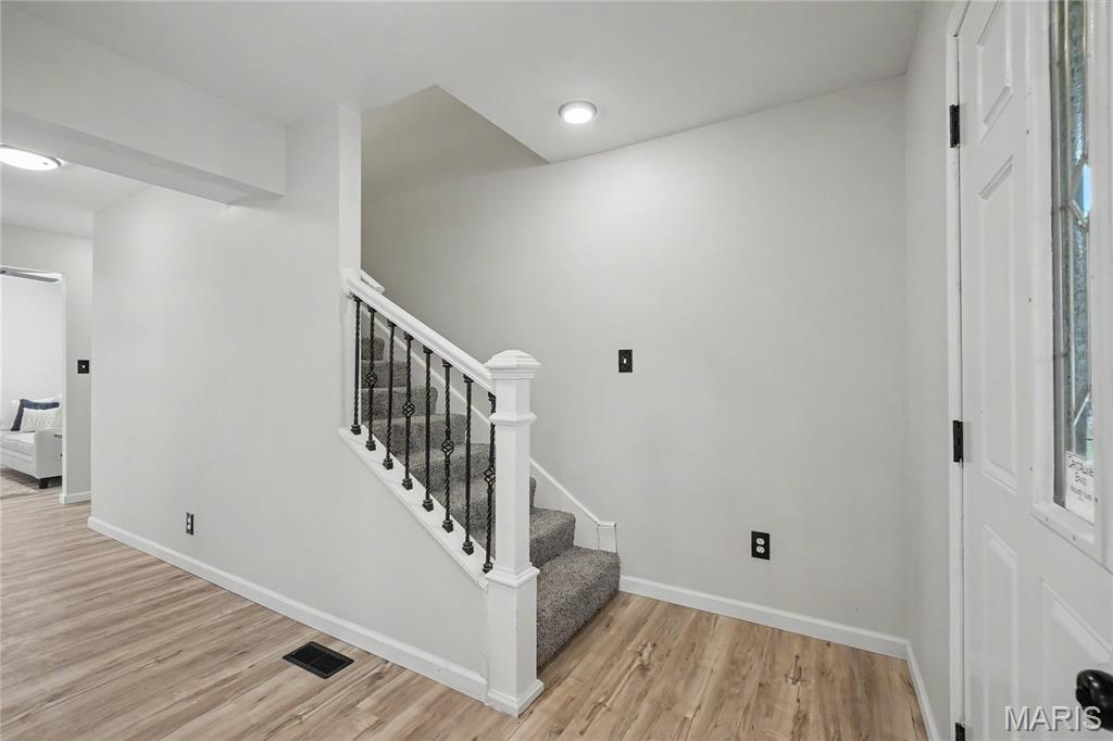 3934 Page Boulevard Property Photo 3