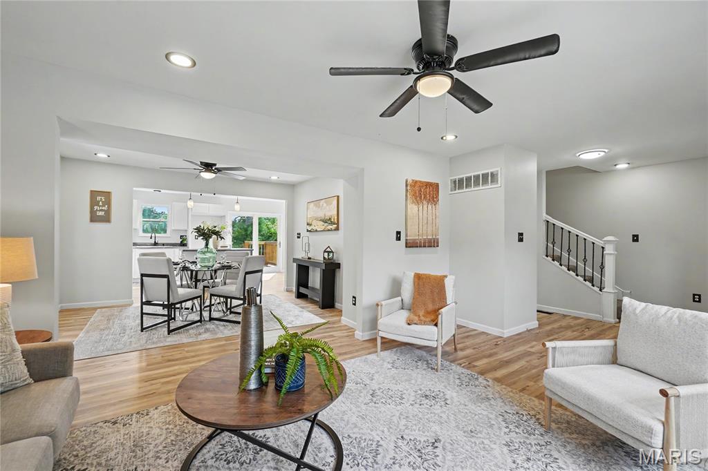 3934 Page Boulevard Property Photo 6