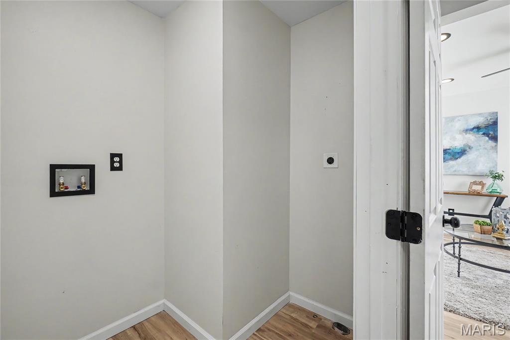 3934 Page Boulevard Property Photo 15