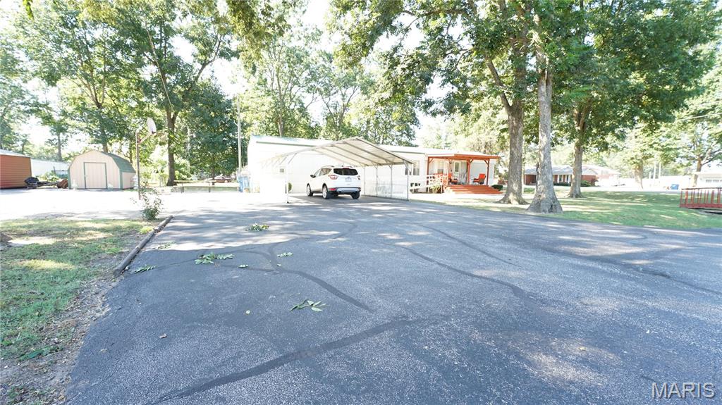 610 2nd St Property Photo 4