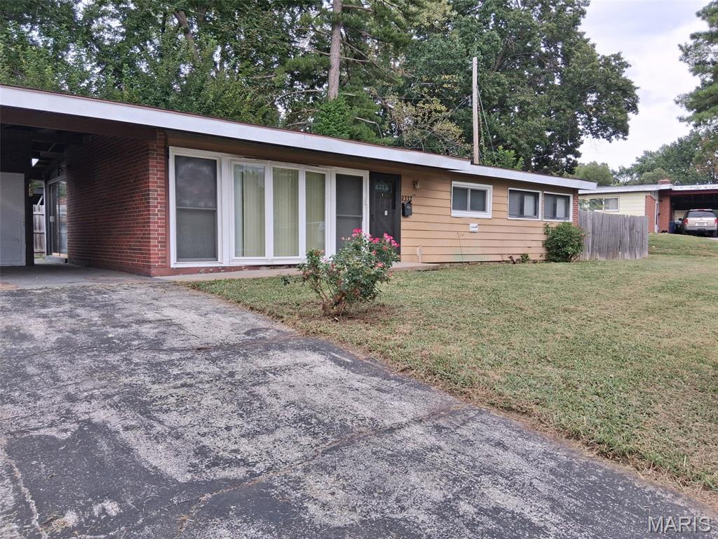 8337 Graybirch Drive Property Photo 2
