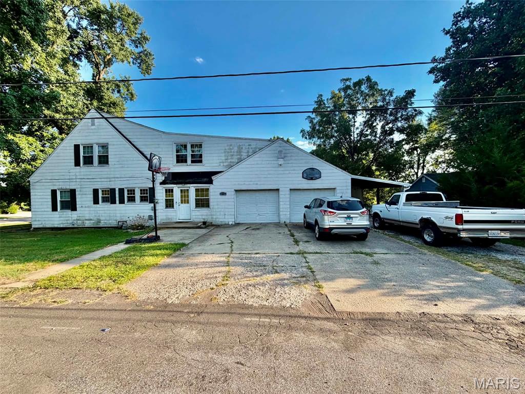 407 S 9th Street Property Photo 1