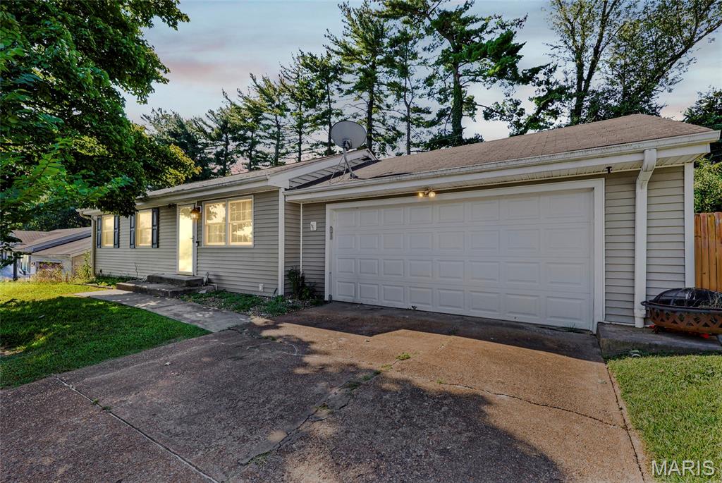 158 E Donaldson Drive Property Photo 1
