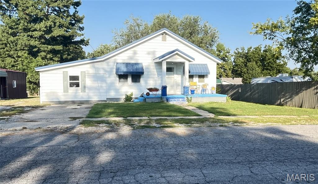 711 Allie Street Property Photo 1