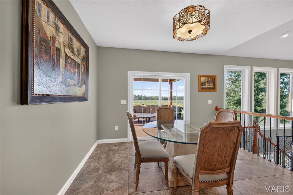 558 Lacroix Way Property Photo 24