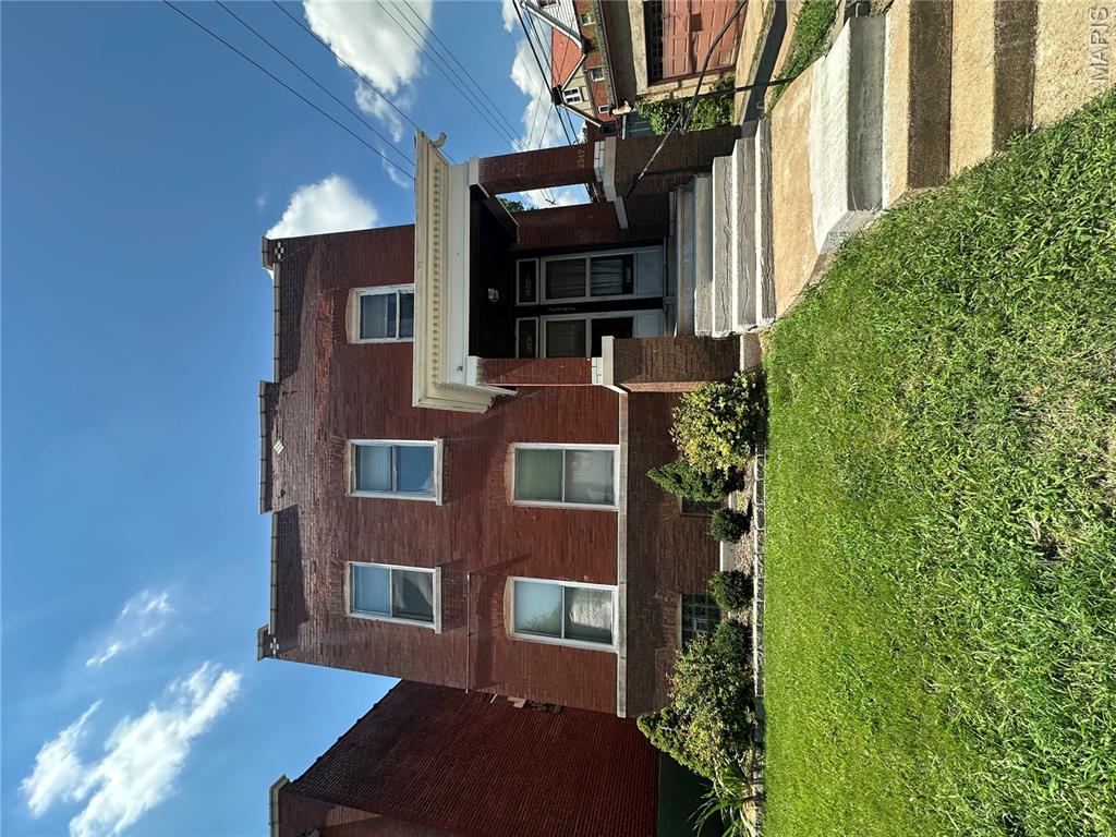 2347 Klemm Street Property Photo 1