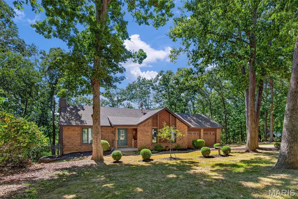 19 Greenview Drive Property Photo 2