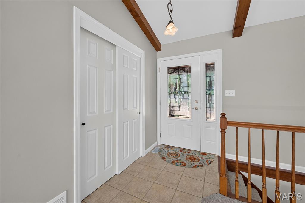 19 Greenview Drive Property Photo 5