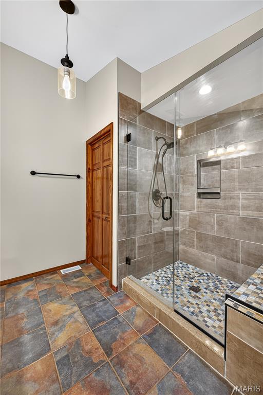 19 Greenview Drive Property Photo 26