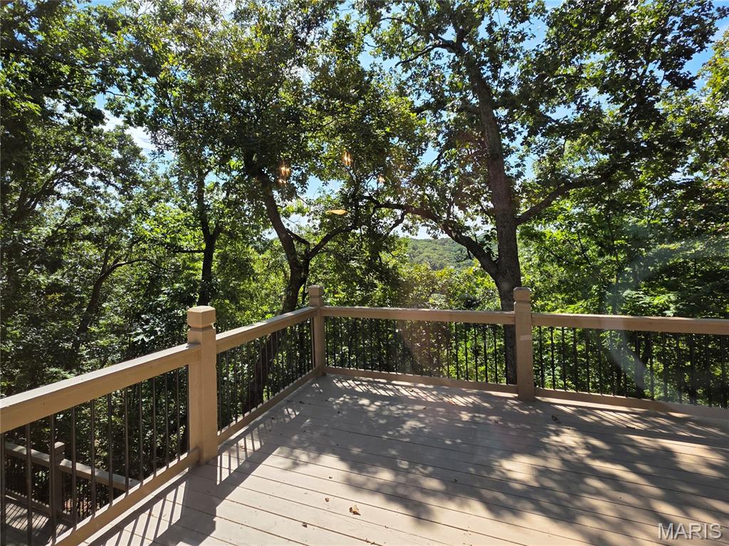 19 Greenview Drive Property Photo 41