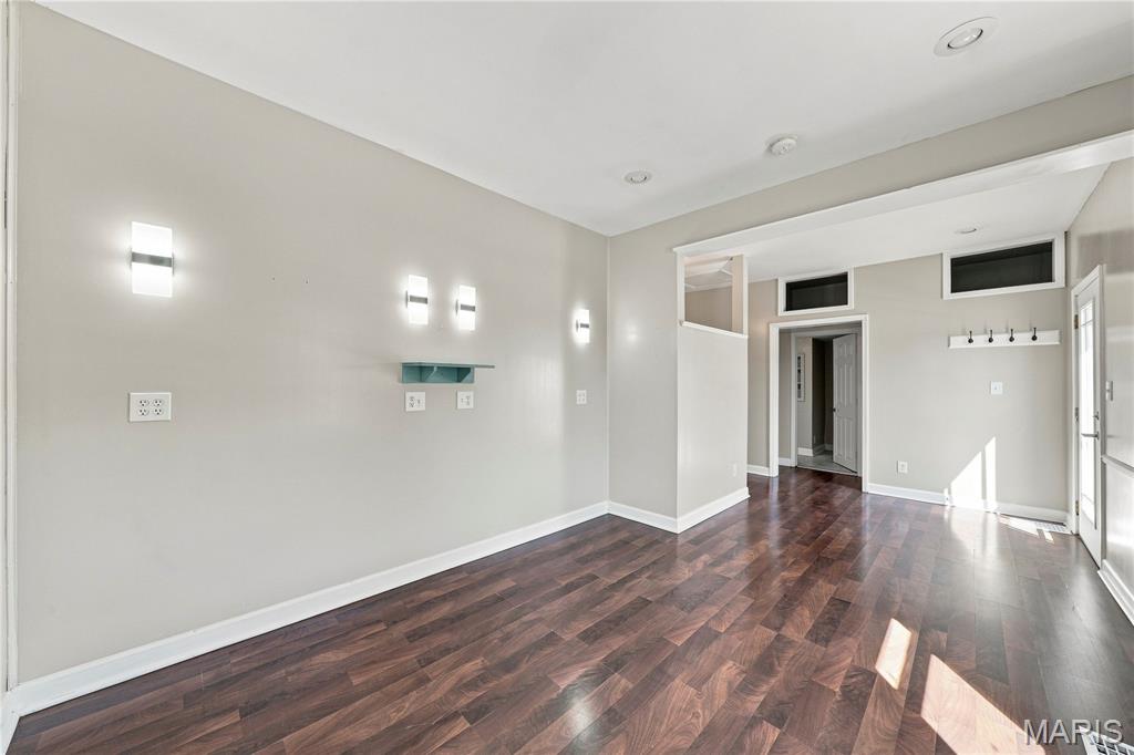 331 Central Avenue Property Photo 8