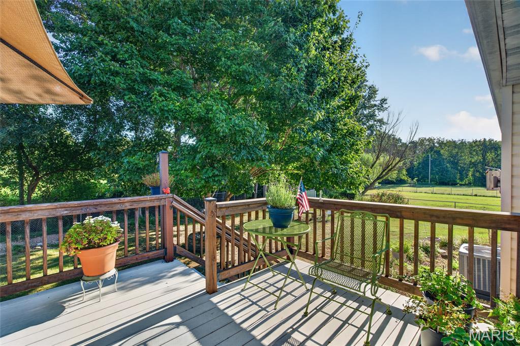 813 Oxford Drive Property Photo 34