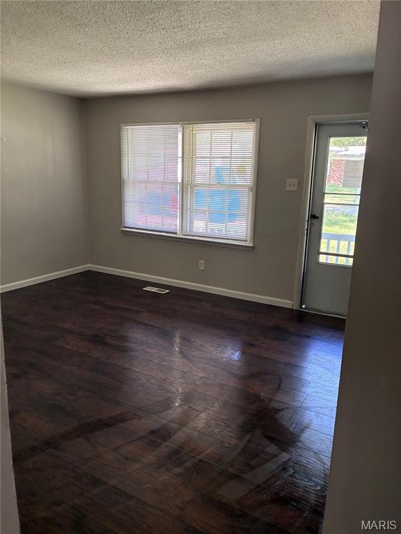 1506 Redman Boulevard Property Photo 2