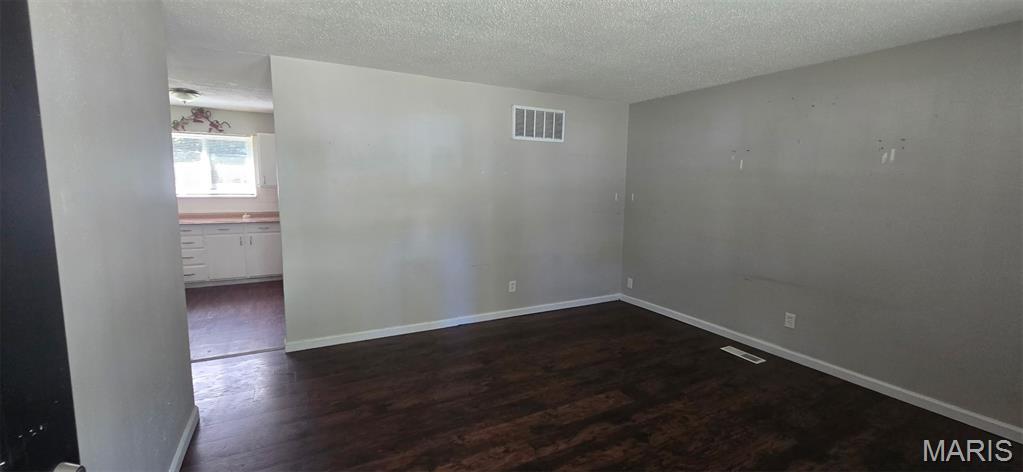 1506 Redman Boulevard Property Photo 8
