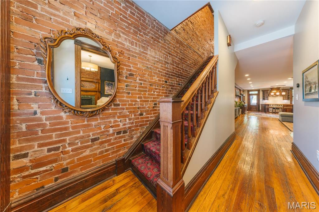 4535 Oakland Property Photo 5