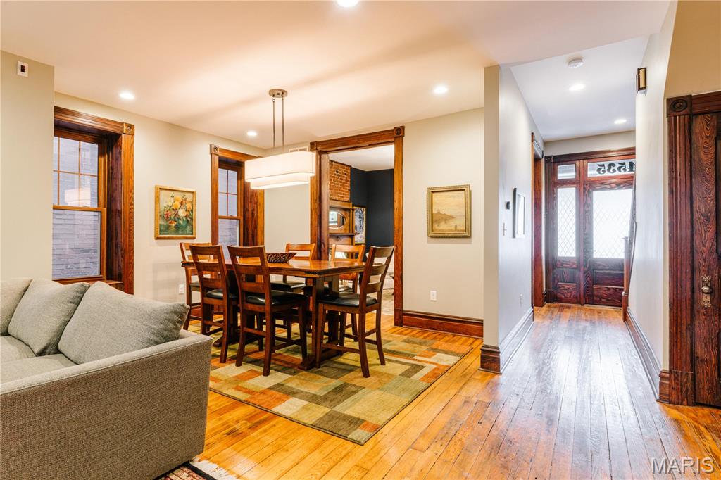 4535 Oakland Property Photo 13