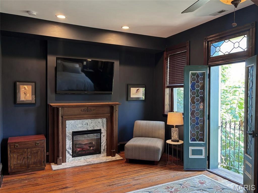 4535 Oakland Property Photo 31
