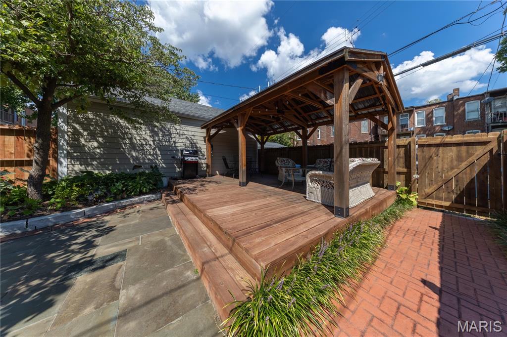 4535 Oakland Property Photo 47