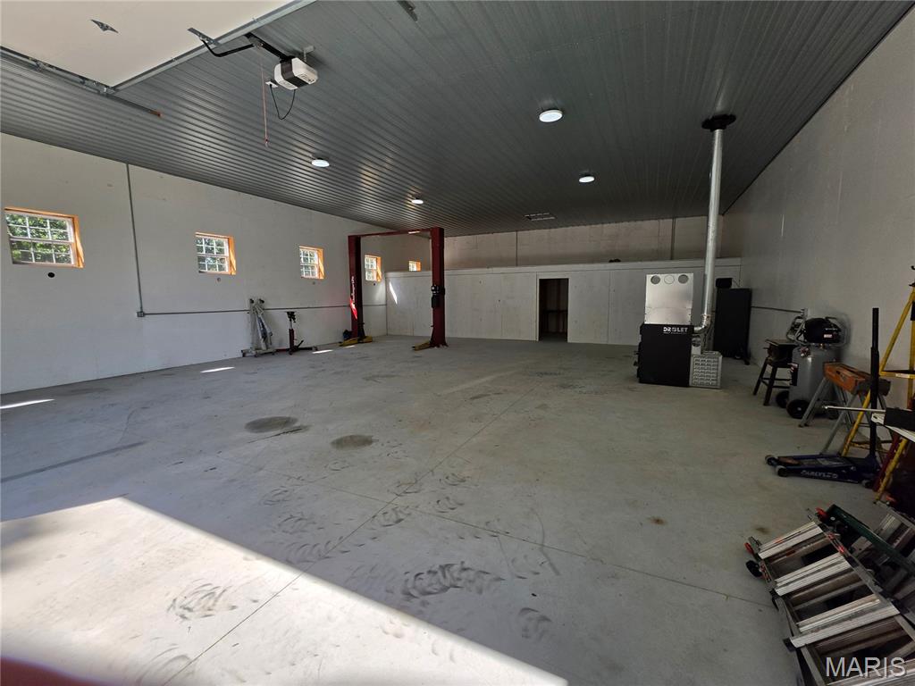 10419 Pride Place Property Photo 15