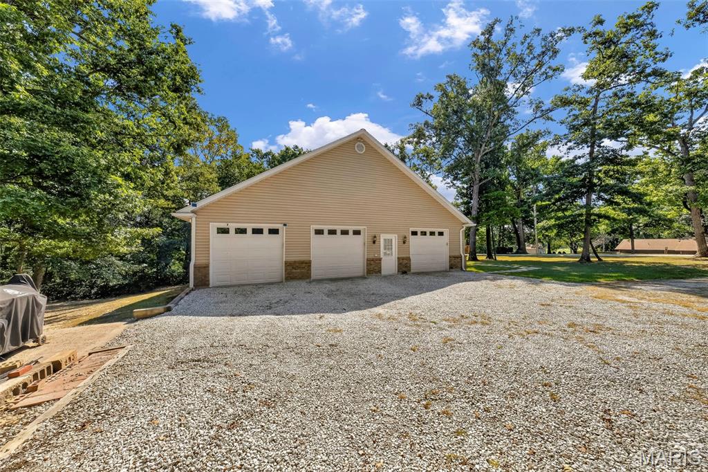 1564 Highway J Property Photo 5