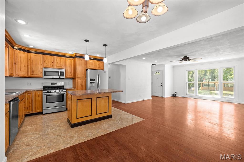 50 Cheshire Drive Property Photo 3