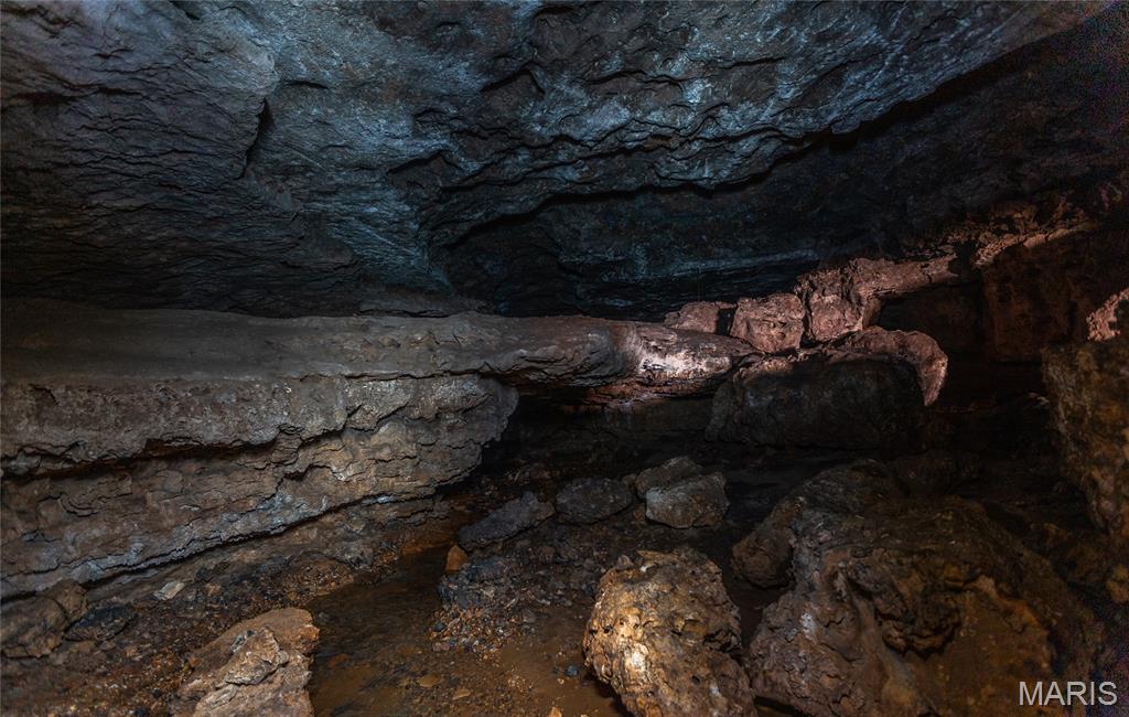 000 Pool Holler Cave Road Property Photo 10