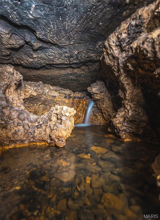 000 Pool Holler Cave Road Property Photo 14