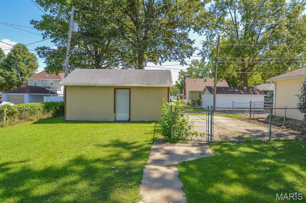1409 Lemon Street Property Photo 8