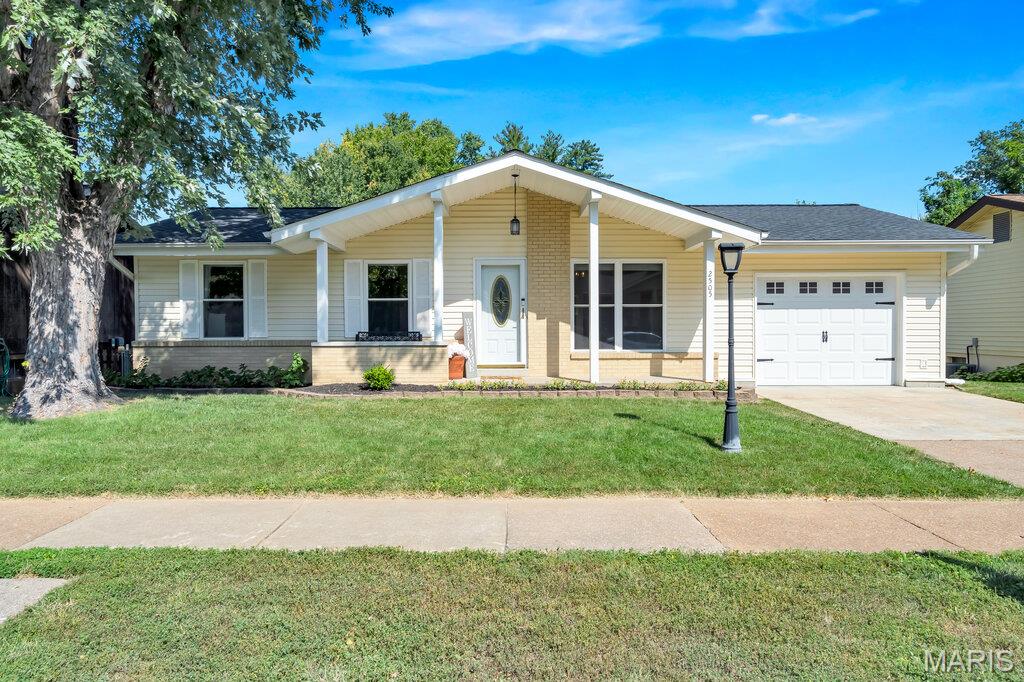 2505 Denlo Court Property Photo 1