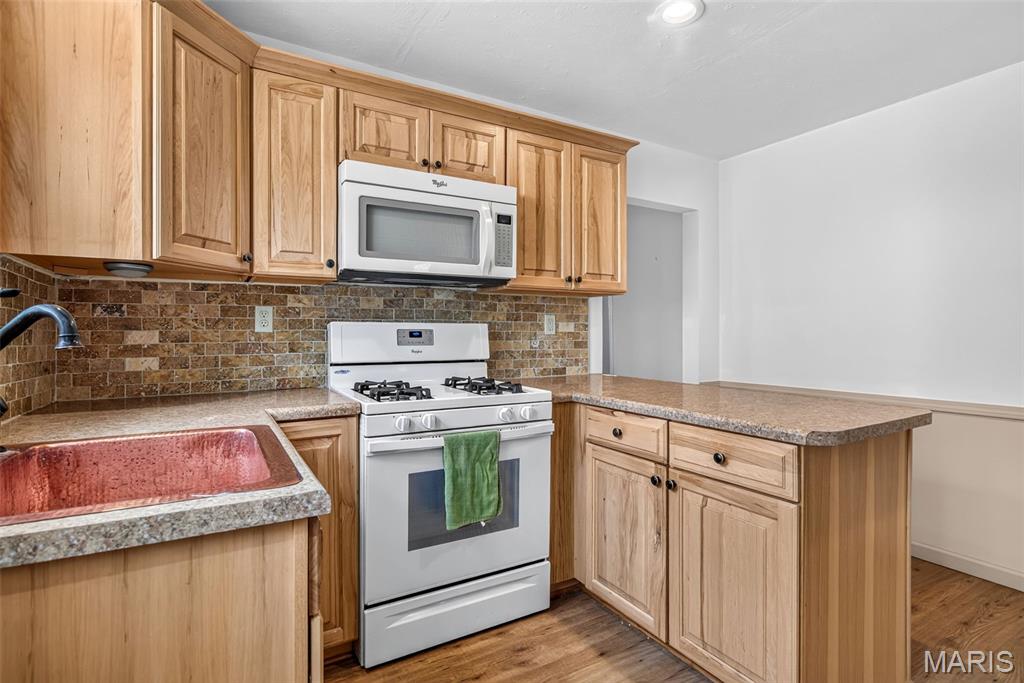 723 Rock Road Property Photo 15