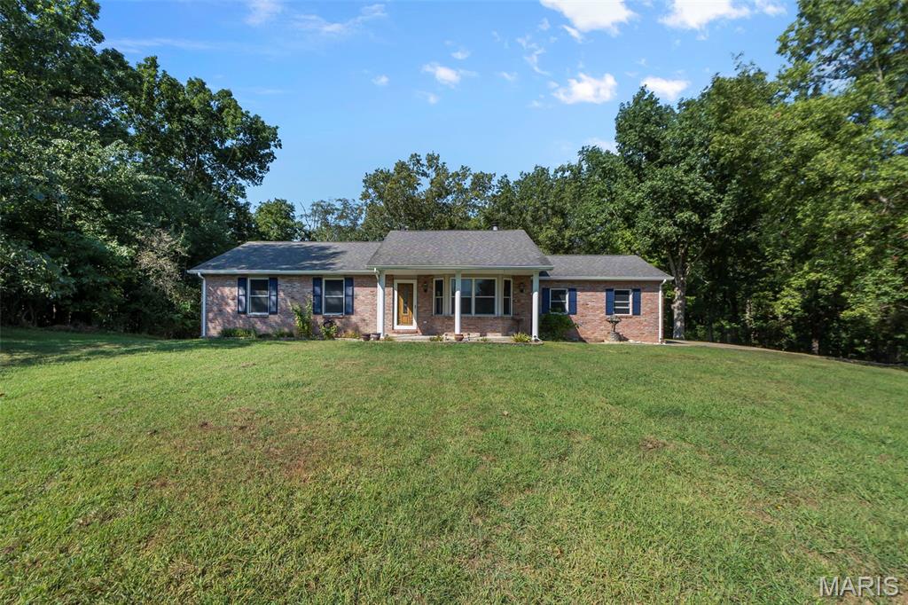 221 Bella Oaks Lane