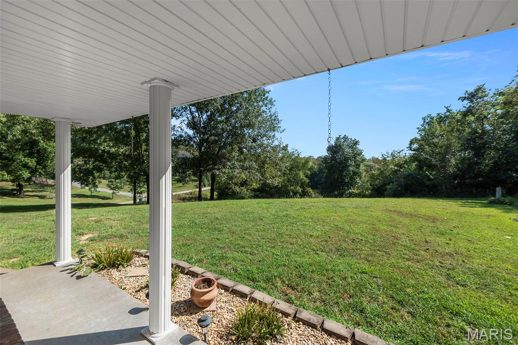 221 Bella Oaks Lane Property Photo 5