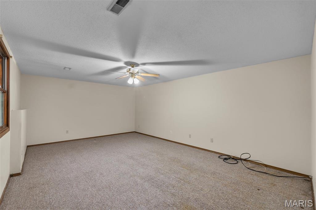 221 Bella Oaks Lane Property Photo 37