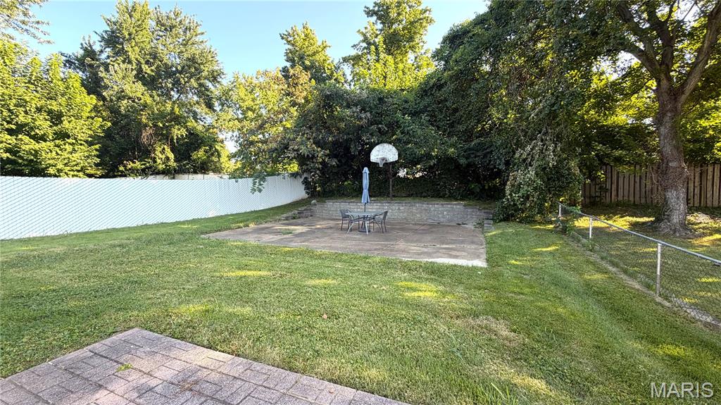 2615 Lindsay Lane Property Photo 4