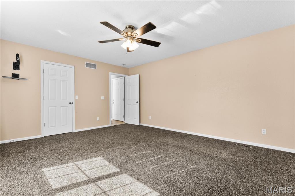 708 S Library Street Property Photo 19