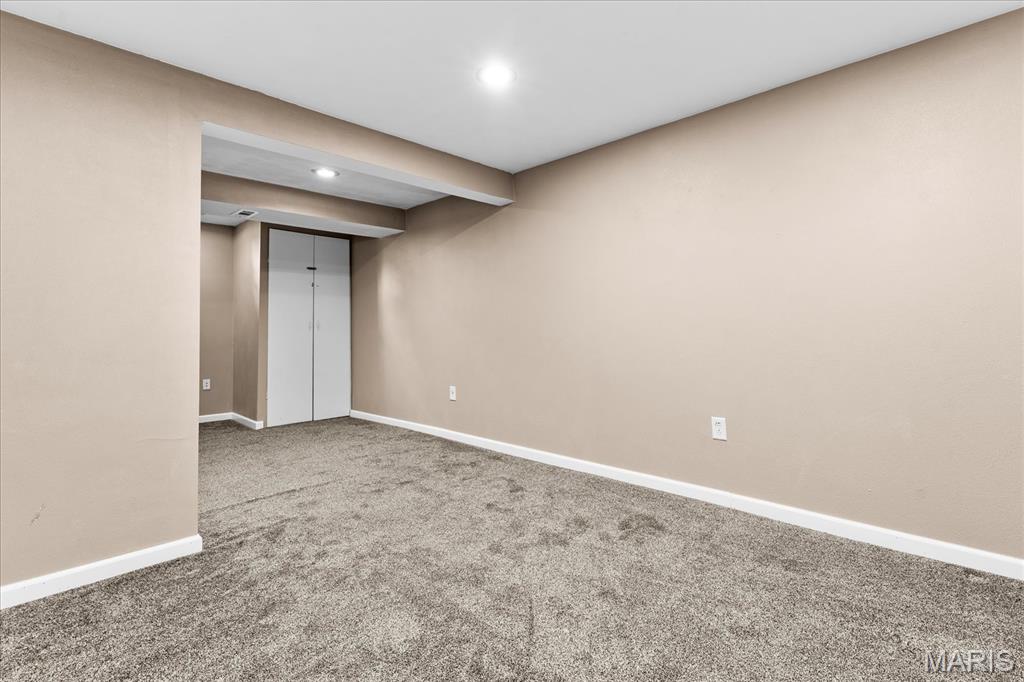 708 S Library Street Property Photo 25