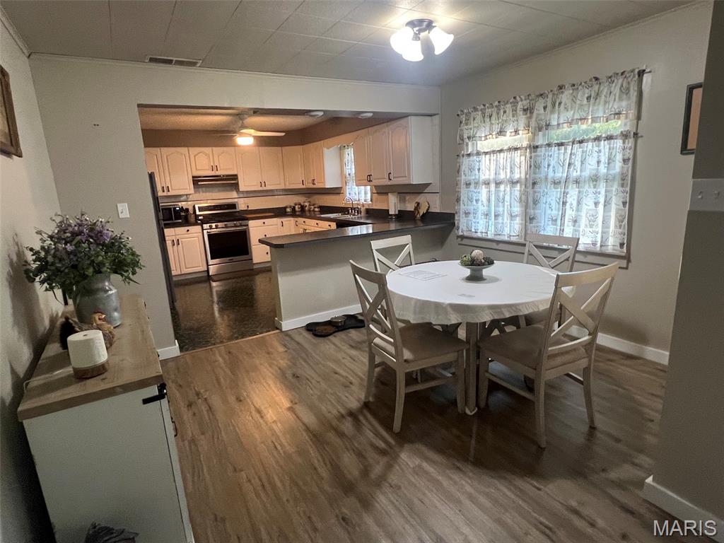147 Walnut Street Property Photo 4