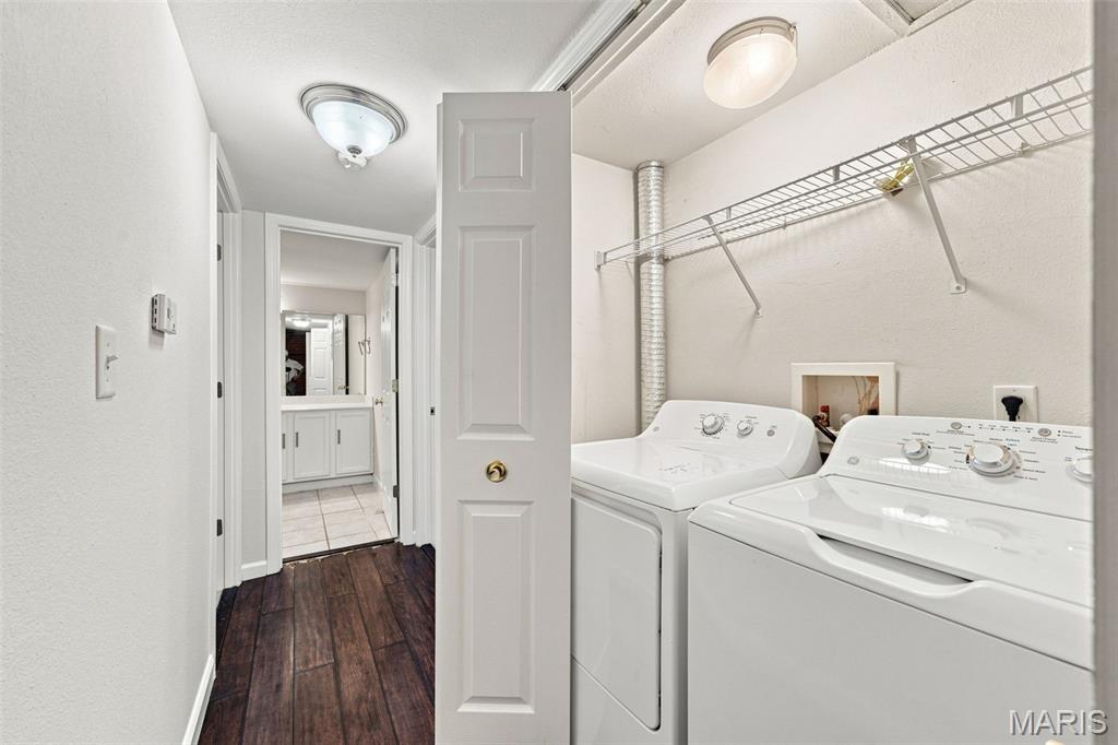 1920 Hunting Lake Court 302 Property Photo 12
