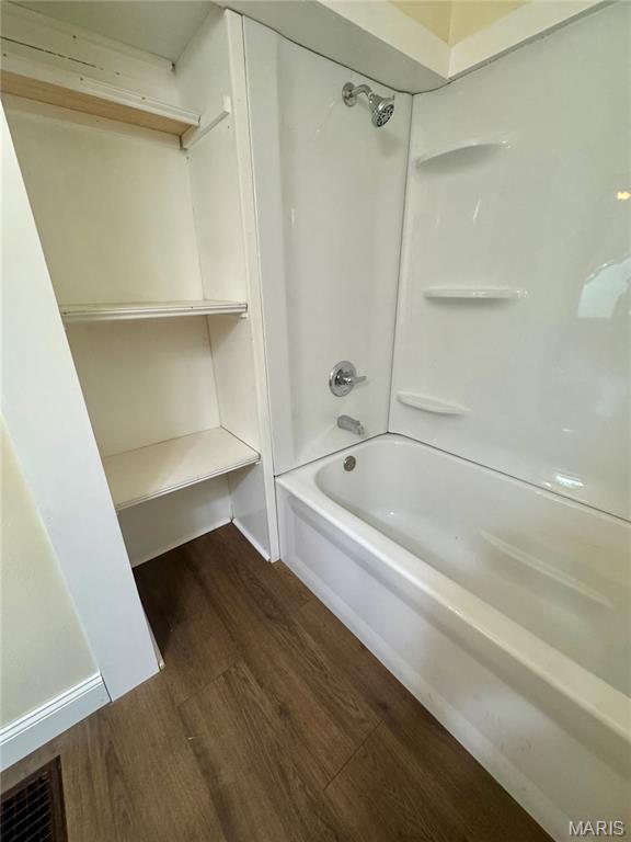1628 Singleton Avenue Property Photo 14