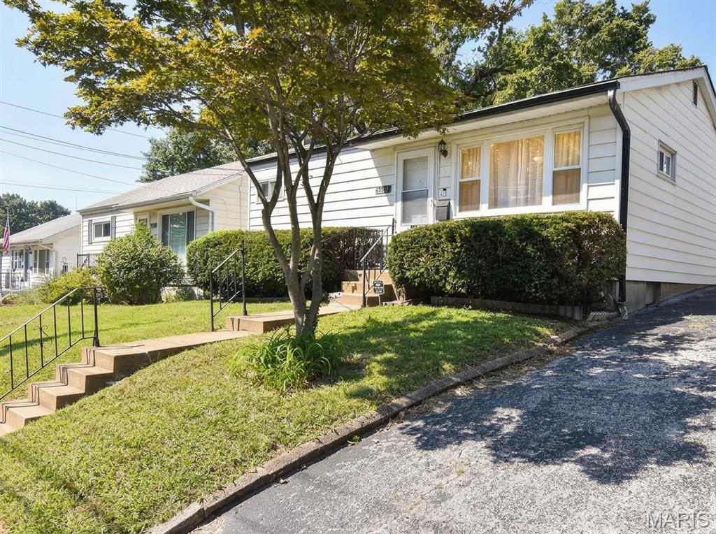 3907 Mccausland Avenue Property Photo 1